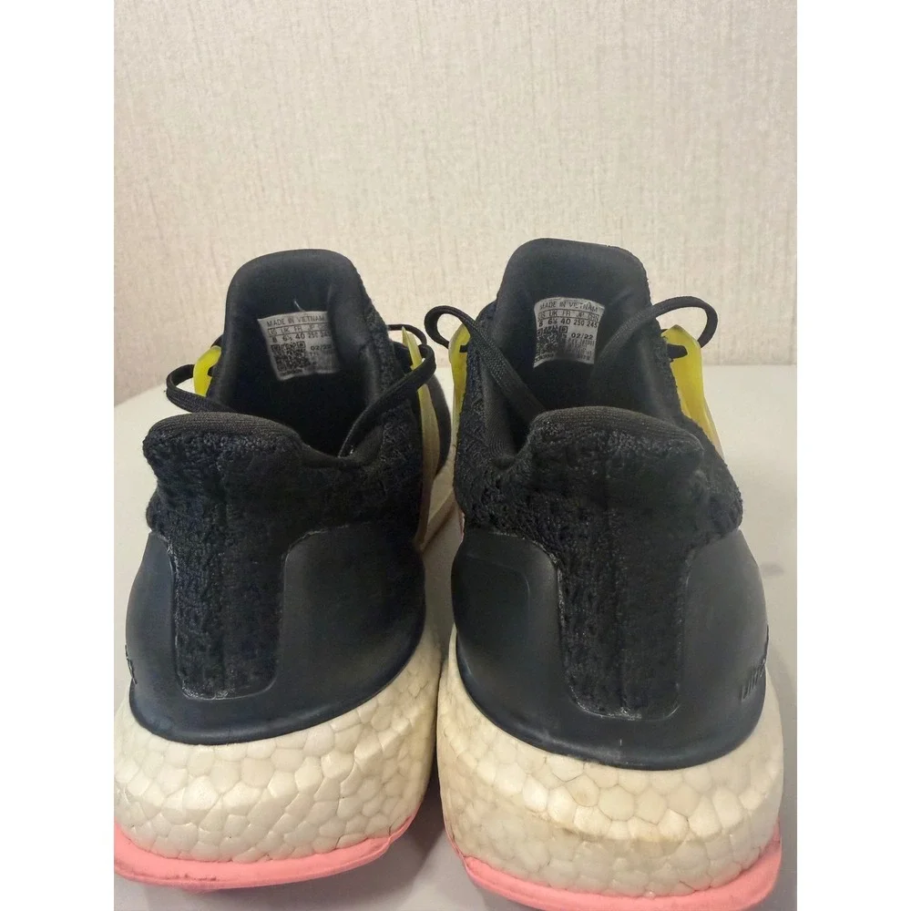 Adidas Womens‎ Ultraboost 5.0 Black Running Shoes Size 8
